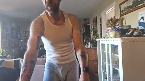 Snapshot of damien_mace chatting on September 21, 1:00 pm damien_mace online show from September 21, 1:00 pm