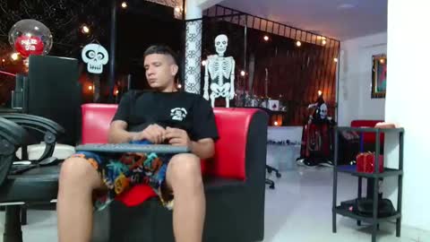 damyan_2003 online show from November 5, 2:46 am