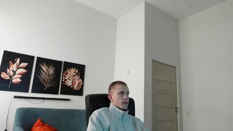 DAN ROADS online show from April 8, 6:13 am