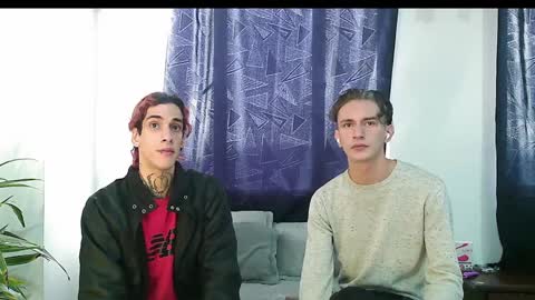 Snapshot of dan_yagami chatting on January 5, 7:28 pm Dan and Noah online show from January 5, 7:28 pm