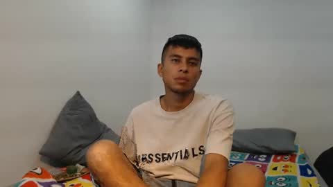 danielitopapii online show from February 14, 3:11 am