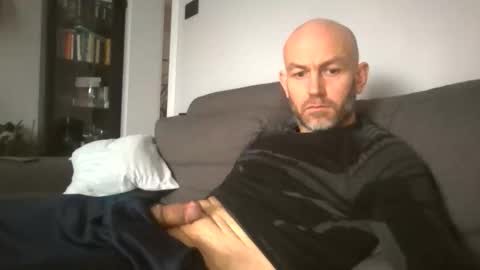 danny81boy online show from February 13, 10:09 am