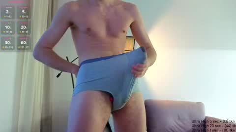 danny__magic online show from October 31, 1:58 pm