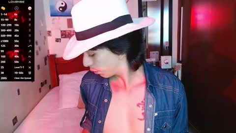 phantom555 online show from December 15, 8:39 pm