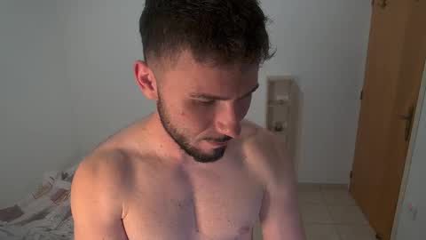 dannyboy_x_ online show from October 23, 9:40 pm