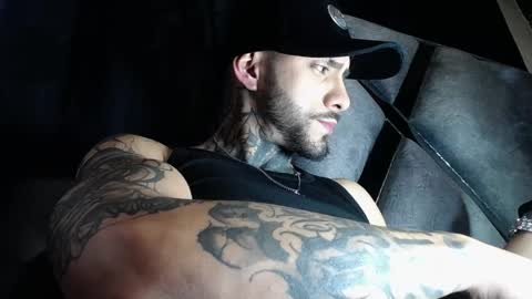 dante_d_angelo_ online show from April 7, 7:19 am