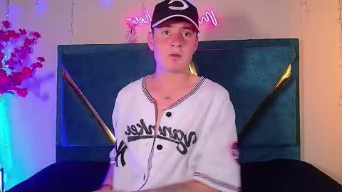 Dantegrayy online show from January 8, 4:39 am