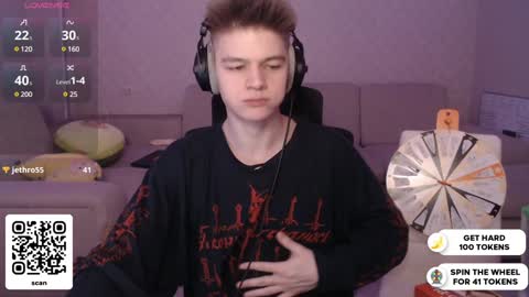 Snapshot of dantebigboi chatting on December 24, 7:22 pm Daniel online show from December 24, 7:22 pm