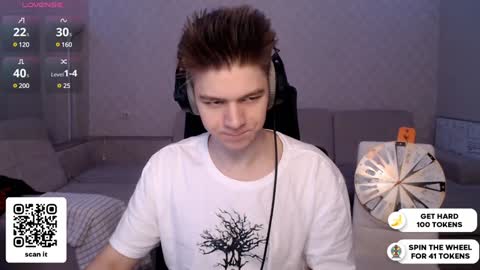 Snapshot of dantebigboi chatting on January 3, 4:59 pm Daniel online show from January 3, 4:59 pm