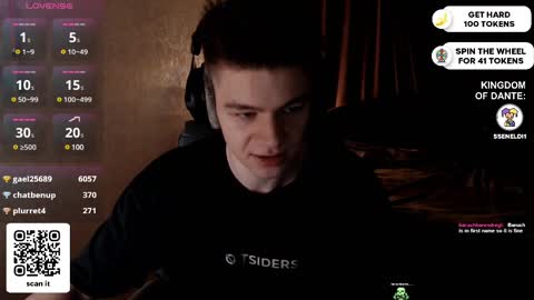 Snapshot of dantebigboi chatting on February 21, 9:22 pm Daniel online show from February 21, 9:22 pm