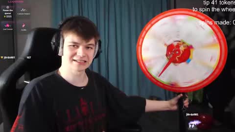 Snapshot of dantebigboi chatting on October 20, 2:43 pm Daniel online show from October 20, 2:43 pm