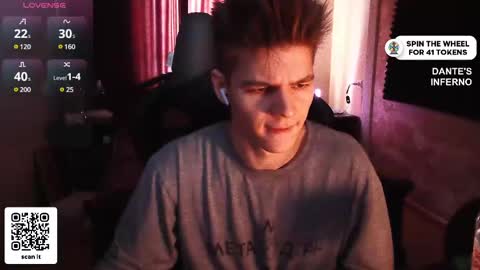 Snapshot of dantebigboi chatting on March 11, 4:21 am Daniel online show from March 11, 4:21 am