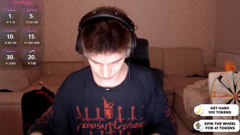 Snapshot of dantebigboi chatting on January 2, 4:13 pm Daniel online show from January 2, 4:13 pm