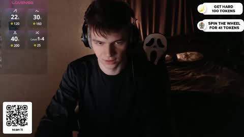 Snapshot of dantebigboi chatting on February 22, 7:10 pm Daniel online show from February 22, 7:10 pm