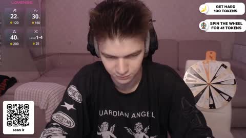 Snapshot of dantebigboi chatting on January 4, 4:22 pm Daniel online show from January 4, 4:22 pm