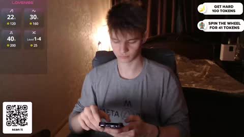 Snapshot of dantebigboi chatting on February 5, 5:10 pm Daniel online show from February 5, 5:10 pm