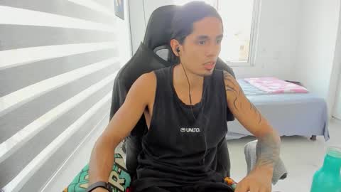 X Dante7373574 online show from February 20, 9:38 pm