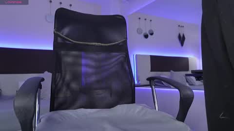 Dante online show from April 13, 9:15 pm