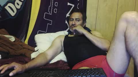 dantehot82 online show from December 15, 11:24 pm