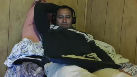 dantehot82 online show from December 8, 6:33 am