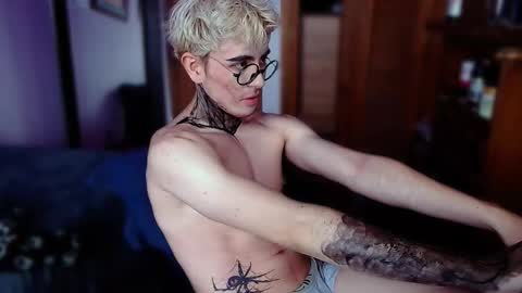 danteobscuro online show from January 6, 6:23 pm