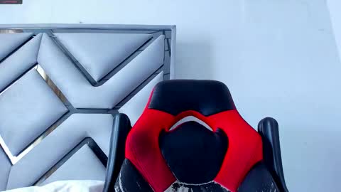 Dante online show from November 12, 5:08 pm