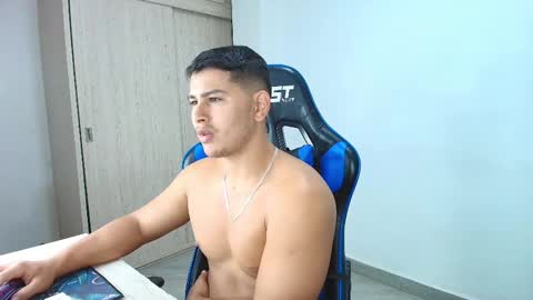 Dantraxx online show from January 2, 9:07 pm