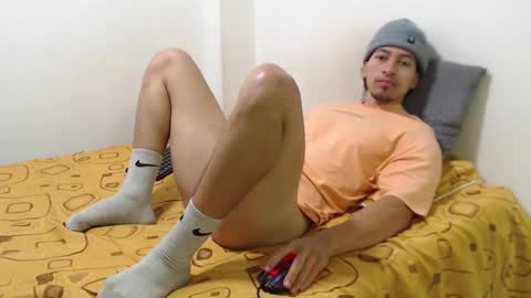 Darekgates online show from March 7, 3:07 pm