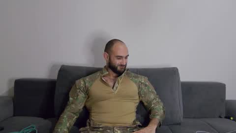 dariomuscle1993 online show from January 10, 12:05 am