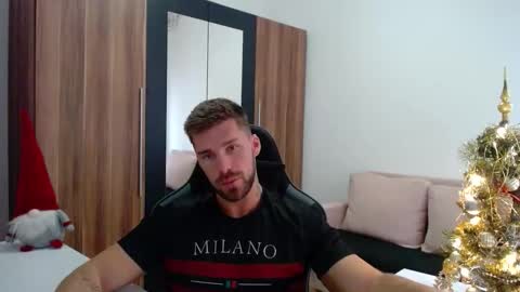 darius_94 online show from December 18, 11:06 am