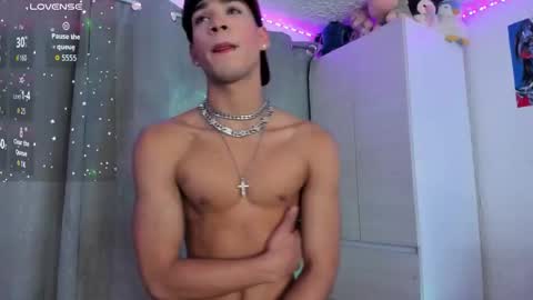 Blake online show from November 27, 5:49 pm