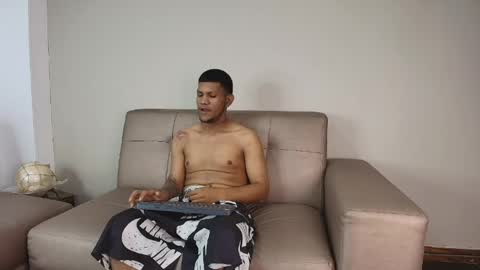 darwinwavex online show from April 17, 2:42 pm