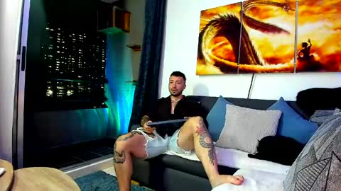 DAVE MAX online show from April 16, 1:49 am