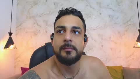 Snapshot of david_oliveira chatting on October 23, 1:14 pm JF oliveira online show from October 23, 1:14 pm