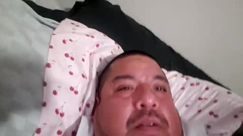 Snapshot of davidzhere222800 chatting on January 2, 9:22 am davidzhere222800 online show from January 2, 9:22 am