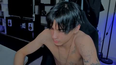 davis online show from April 5, 9:55 pm