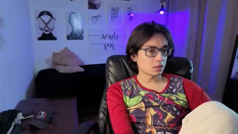 davoxer online show from February 1, 3:38 am