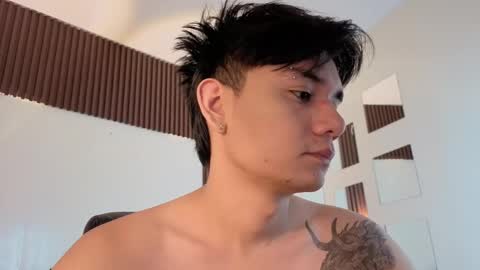 davoxer online show from April 18, 4:03 am