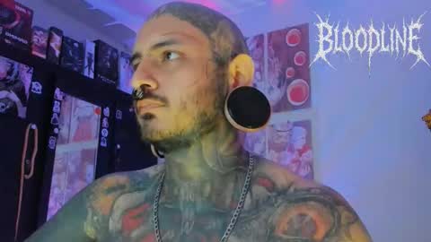    online show from November 18, 6:33 pm