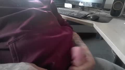 Snapshot of deepstrokes25 chatting on January 27, 6:52 pm deepstrokes25 online show from January 27, 6:52 pm