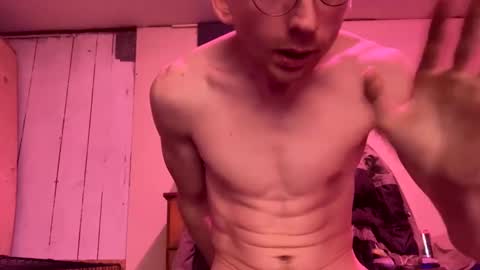 Hung-Lo online show from February 12, 9:52 am
