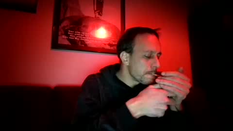 Snapshot of degrandis chatting on December 23, 1:40 am Luka Magic online show from December 23, 1:40 am