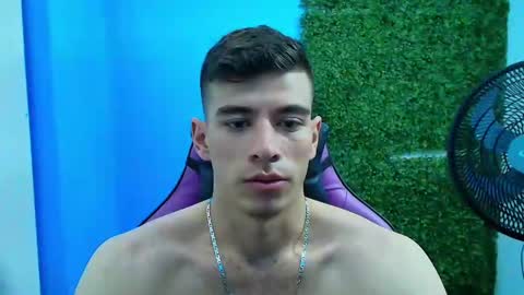 Snapshot of deiby_baby chatting on January 14, 11:58 pm DEIBY online show from January 14, 11:58 pm