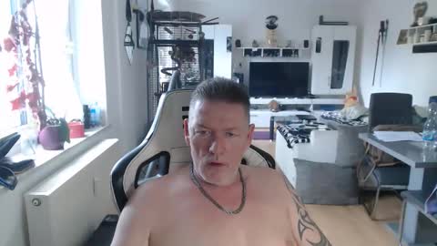 deinprinz2312 online show from March 21, 12:09 pm