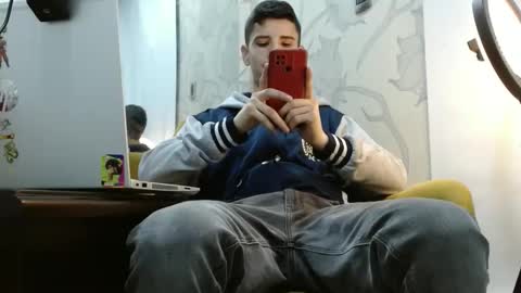 Snapshot of delglo chatting on October 11, 6:06 am delglo online show from October 11, 6:06 am