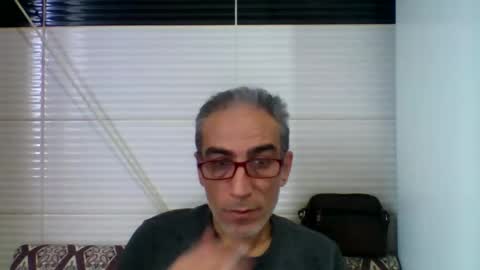 deliciousman online show from February 25, 12:28 pm