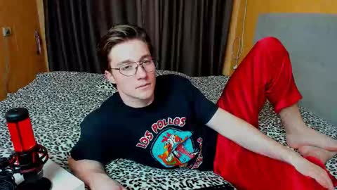 Deni online show from March 14, 6:59 pm