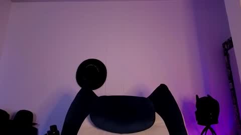 Oliver online show from February 9, 3:33 am