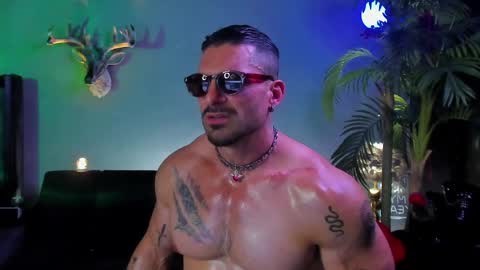 dennis_cox_ online show from April 7, 9:59 pm