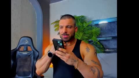 dennis_cox_ online show from February 12, 11:29 am